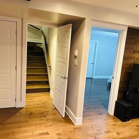Urban Retreat - 2 Bedroom, 3 Beds, 6 Guests, Free Parking Longueuil Exteriér fotografie