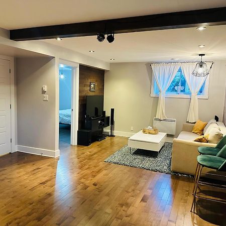 Urban Retreat - 2 Bedroom, 3 Beds, 6 Guests, Free Parking Longueuil Exteriér fotografie