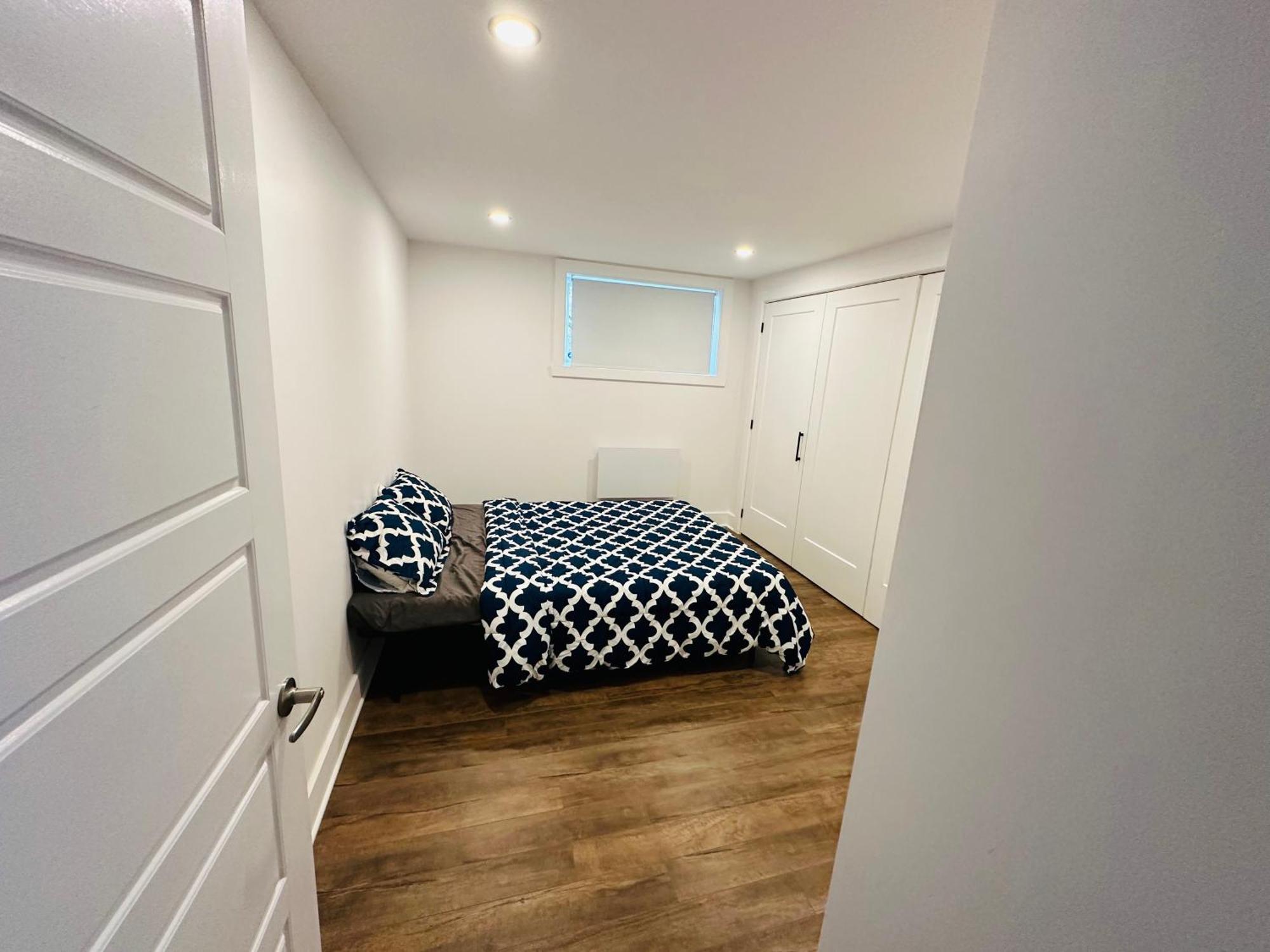 Urban Retreat - 2 Bedroom, 3 Beds, 6 Guests, Free Parking Longueuil Exteriér fotografie